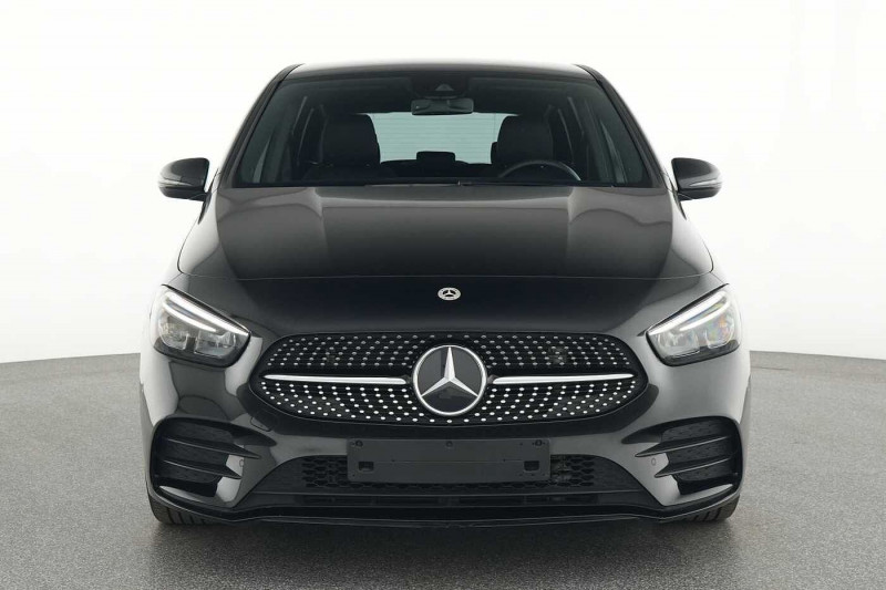 Used MERCEDES-BENZ Classe B B 180 AMG Line 2022 Noir € 29890 in Namur