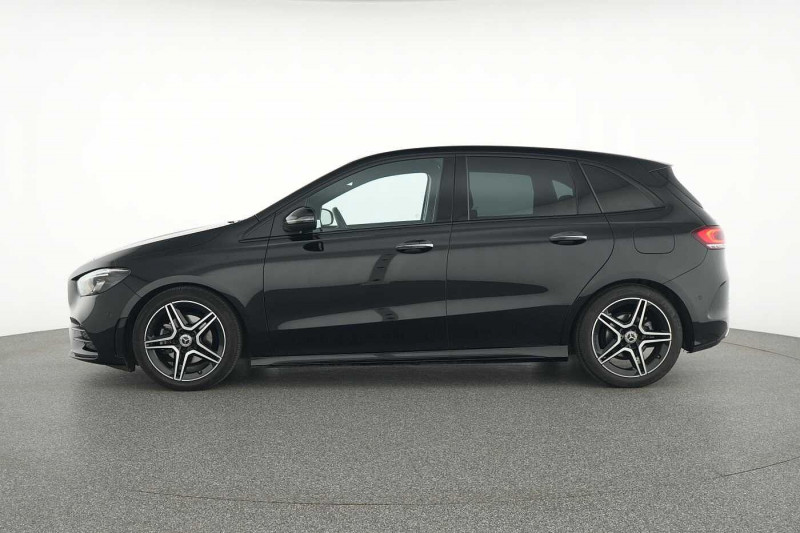 Used MERCEDES-BENZ Classe B B 180 AMG Line 2022 Noir € 29890 in Namur