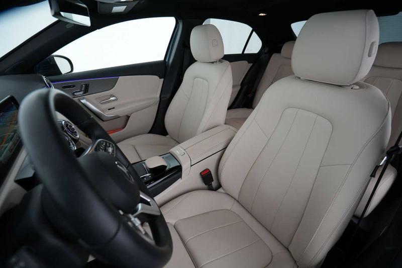 Occasion MERCEDES-BENZ Classe A A 200 d Berline Progressive 2022 Bleu 32890 € à Namur
