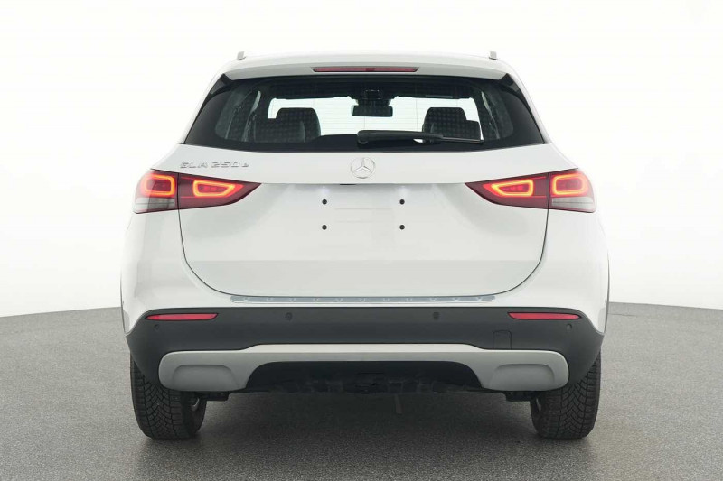 Occasion MERCEDES-BENZ GLA 250 GLA 250 e Style 2022 Argent 38890 € à Namur