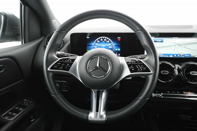 Occasion MERCEDES-BENZ Classe B B 180 d 2023 Gris 27890 € à Namur
