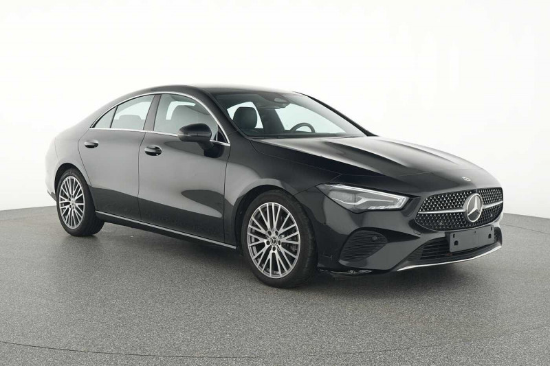 Used MERCEDES-BENZ CLA CLA 180 d Coupé Progressive 2023 Noir € 30890 in Namur