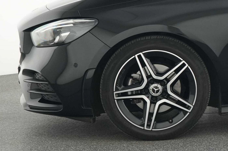 Used MERCEDES-BENZ Classe B B 180 AMG Line 2022 Noir € 29890 in Namur
