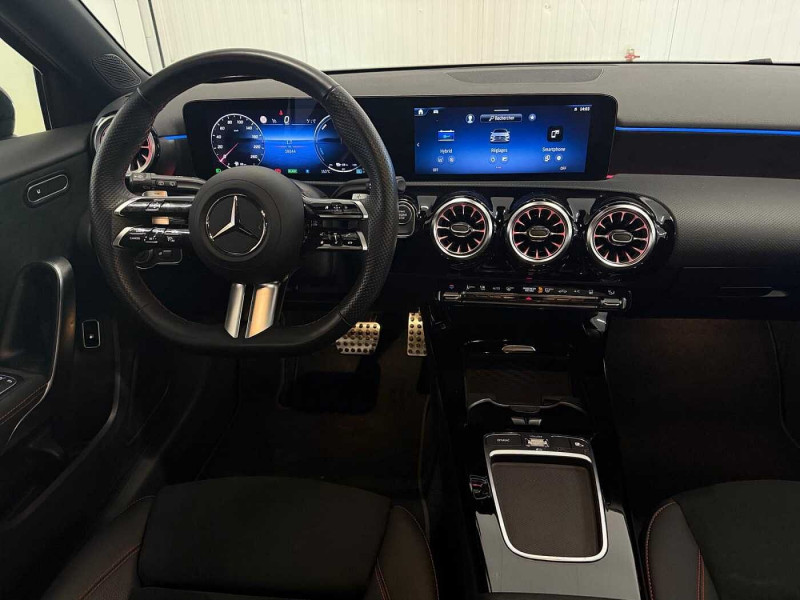 Occasion MERCEDES-BENZ A 250 A 250 e AMG Line 2023 Rouge 33890 € à Namur