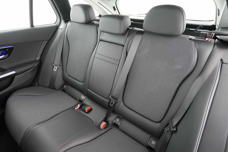 Used MERCEDES-BENZ Classe C C 300 e Break Avantgarde 2022 Noir € 37890 in Namur