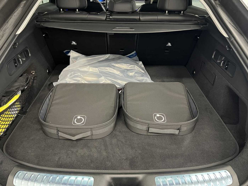 Occasion MERCEDES-BENZ GLC GLC 300 e 4MATIC Coupé AMG Line 2024 Argent 74890 € à Namur