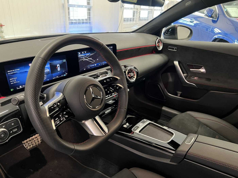 Occasion MERCEDES-BENZ Classe A A 180 AMG Line 2024 Noir 34890 € à Namur