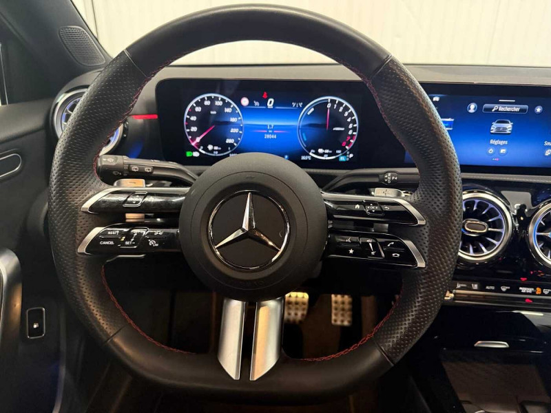 Occasion MERCEDES-BENZ A 250 A 250 e AMG Line 2023 Rouge 33890 € à Namur