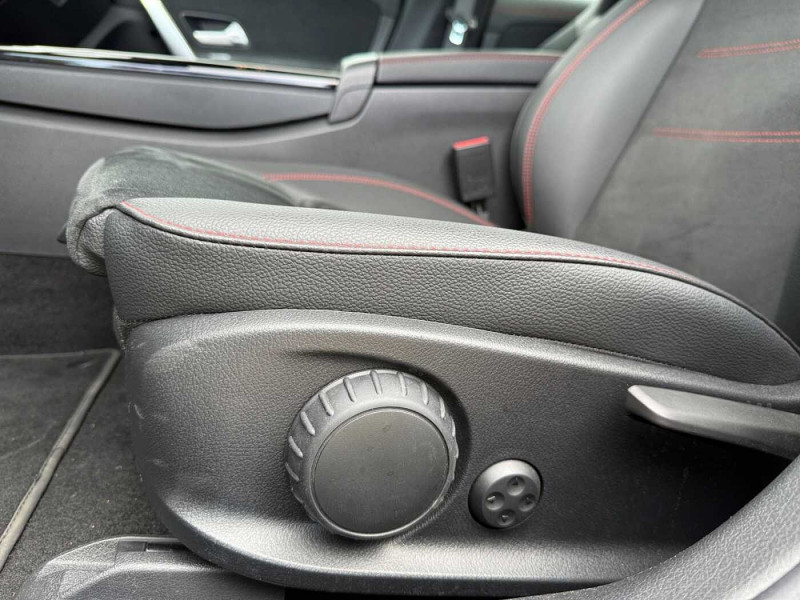 Occasion MERCEDES-BENZ CLA 180 Shooting Brake CLA 180 Shooting Brake AMG Line 2024 Gris 34890 € à Namur