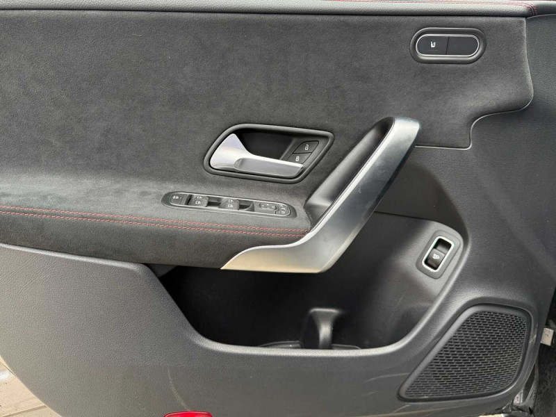 Occasion MERCEDES-BENZ CLA CLA 180 Coupé AMG Line 2024 Gris 36890 € à Namur