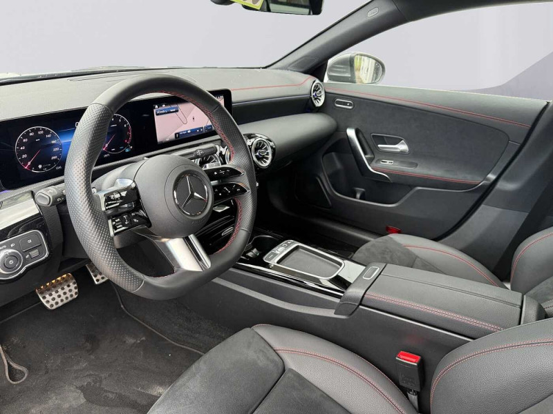 Occasion MERCEDES-BENZ CLA 180 Shooting Brake CLA 180 Shooting Brake AMG Line 2024 Gris 34890 € à Namur