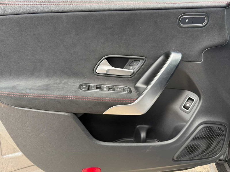 Occasion MERCEDES-BENZ CLA 180 Shooting Brake CLA 180 Shooting Brake AMG Line 2024 Gris 34890 € à Namur