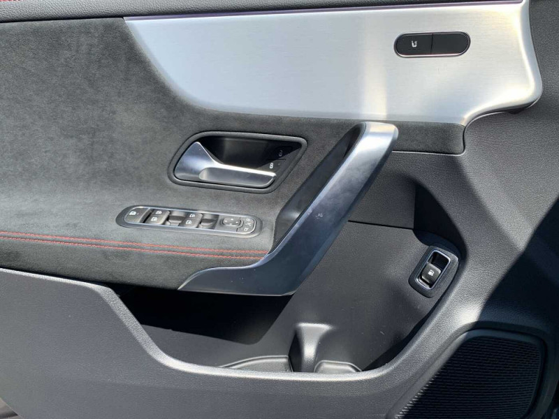 Occasion MERCEDES-BENZ CLA CLA 250 e Coupé AMG Line 2024 Gris 41890 € à Namur