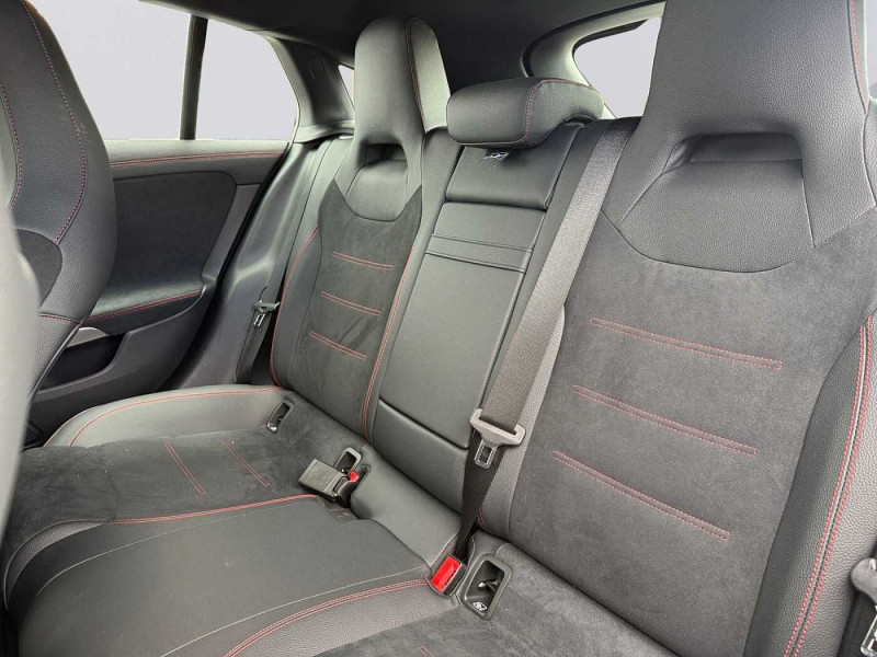 Occasion MERCEDES-BENZ CLA 180 Shooting Brake CLA 180 Shooting Brake AMG Line 2024 Gris 34890 € à Namur