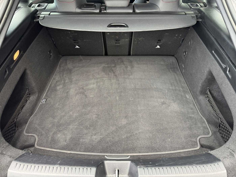 Occasion MERCEDES-BENZ CLA 180 Shooting Brake CLA 180 Shooting Brake AMG Line 2024 Gris 34890 € à Namur
