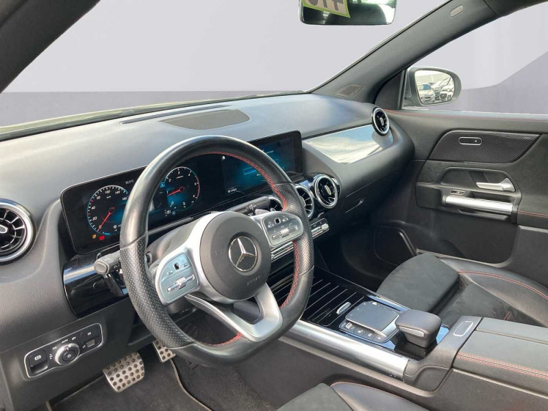 Used MERCEDES-BENZ GLA GLA 200 d AMG Line 2021 Gris € 33890 in Namur