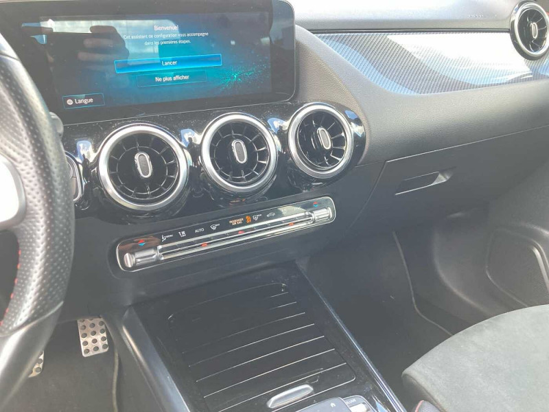 Used MERCEDES-BENZ GLA GLA 200 d AMG Line 2021 Gris € 33890 in Namur