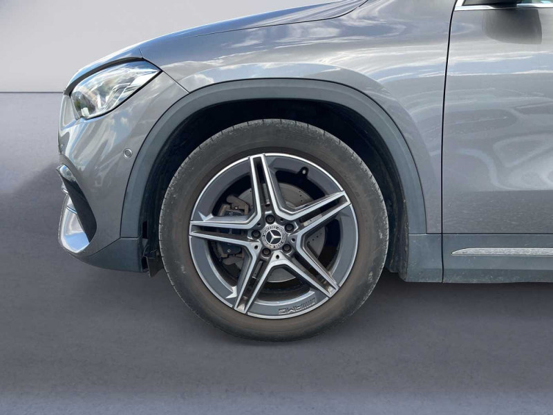 Used MERCEDES-BENZ GLA GLA 200 d AMG Line 2021 Gris € 33890 in Namur