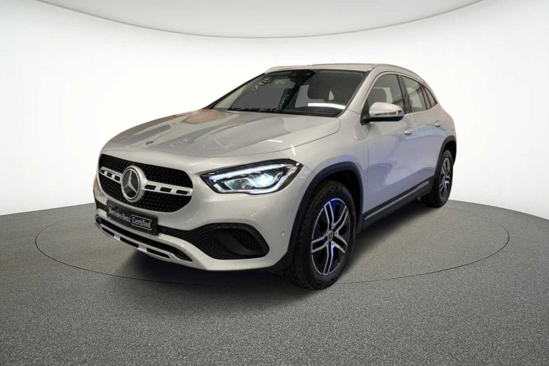 Used MERCEDES-BENZ GLA GLA 180 Progressive 2023 Argent € 33890 in Namur