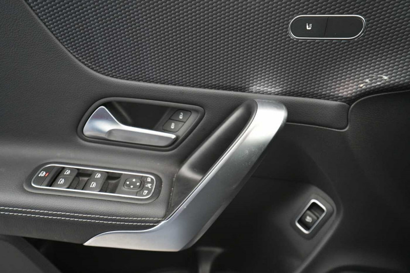 Occasion MERCEDES-BENZ CLA CLA 180 d Shooting Brake Progressive 2022 Bleu 27890 € à Namur