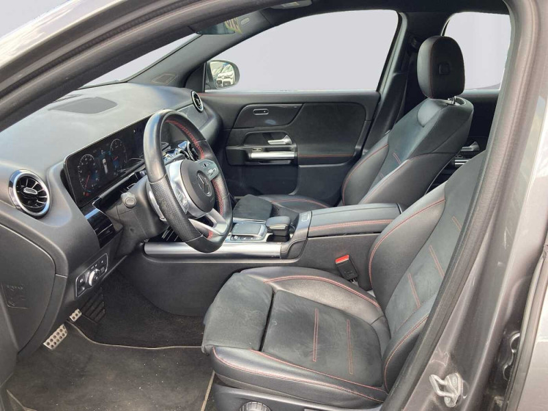 Used MERCEDES-BENZ GLA GLA 200 d AMG Line 2021 Gris € 33890 in Namur