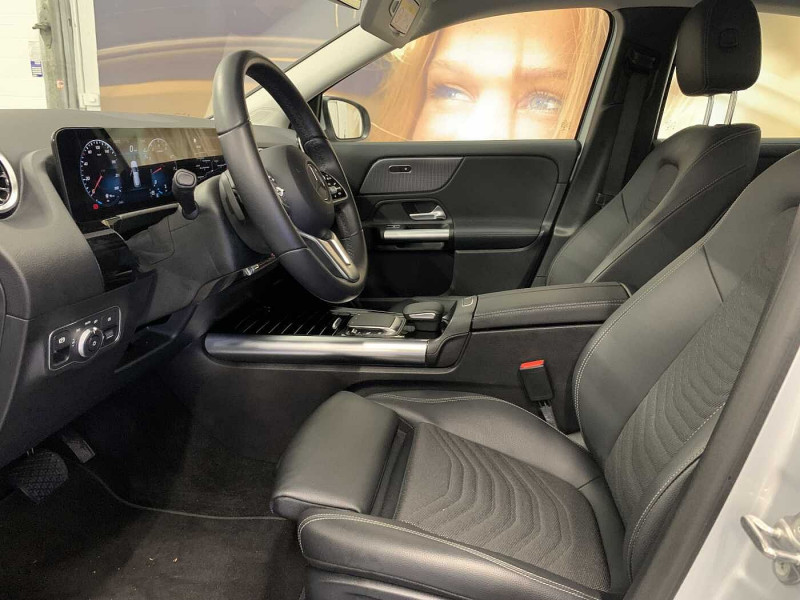 Used MERCEDES-BENZ GLA GLA 180 Progressive 2023 Argent € 33890 in Namur