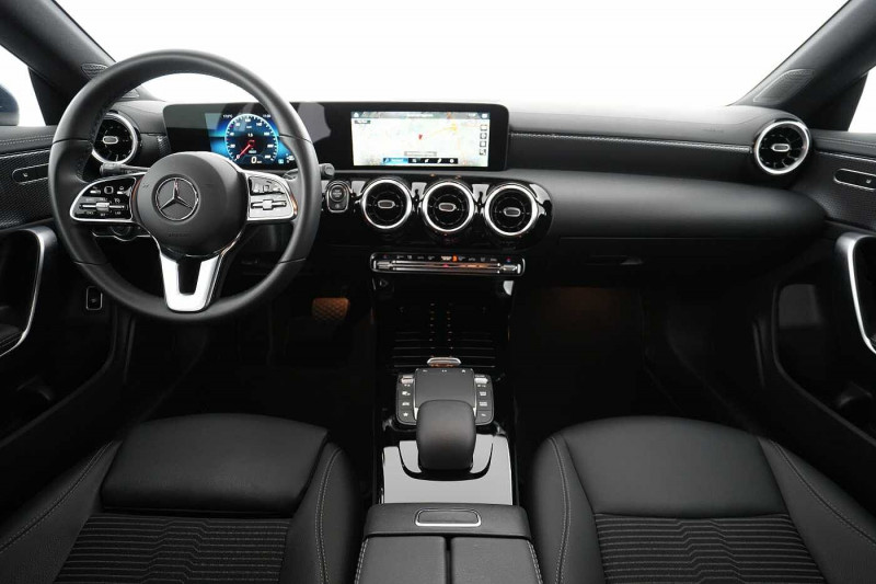 Occasion MERCEDES-BENZ CLA CLA 180 d Shooting Brake Progressive 2022 Bleu 27890 € à Namur