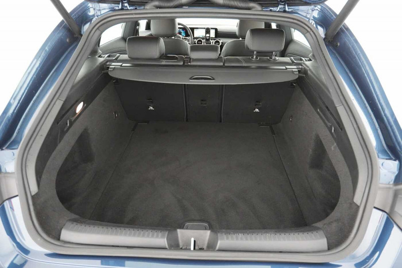 Occasion MERCEDES-BENZ CLA CLA 180 d Shooting Brake Progressive 2022 Bleu 27890 € à Namur