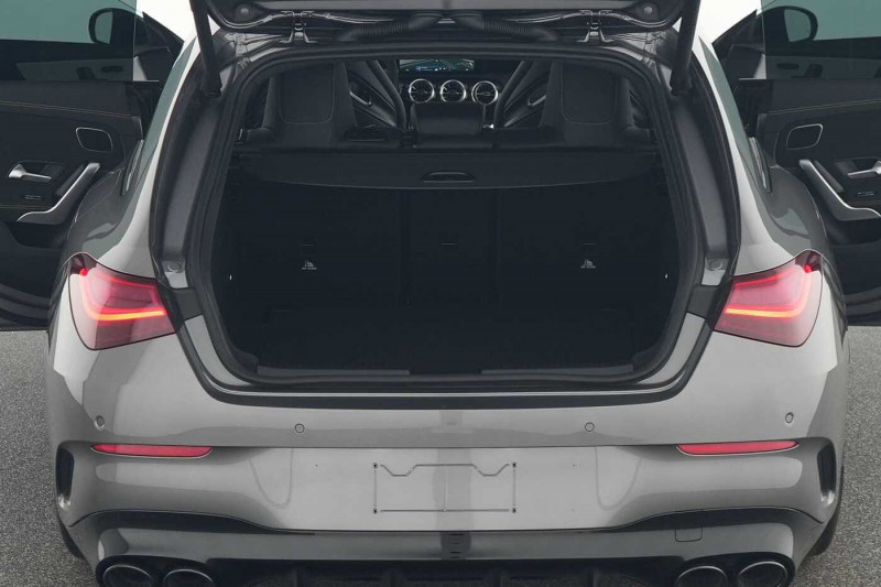 Occasion MERCEDES-BENZ CLA 45 AMG Shooting Brake AMG CLA 45 S 4MATIC+ ShootingBrake 2023 Gris 67390 € à Namur