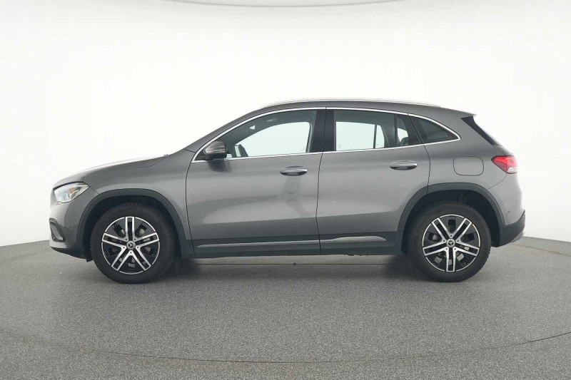 Occasion MERCEDES-BENZ GLA GLA 200 d Progressive 2020 Gris 31890 € à Namur