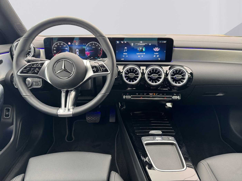 Used MERCEDES-BENZ CLA CLA 180 Coupé Progressive 2024 Gris € 31890 in Namur