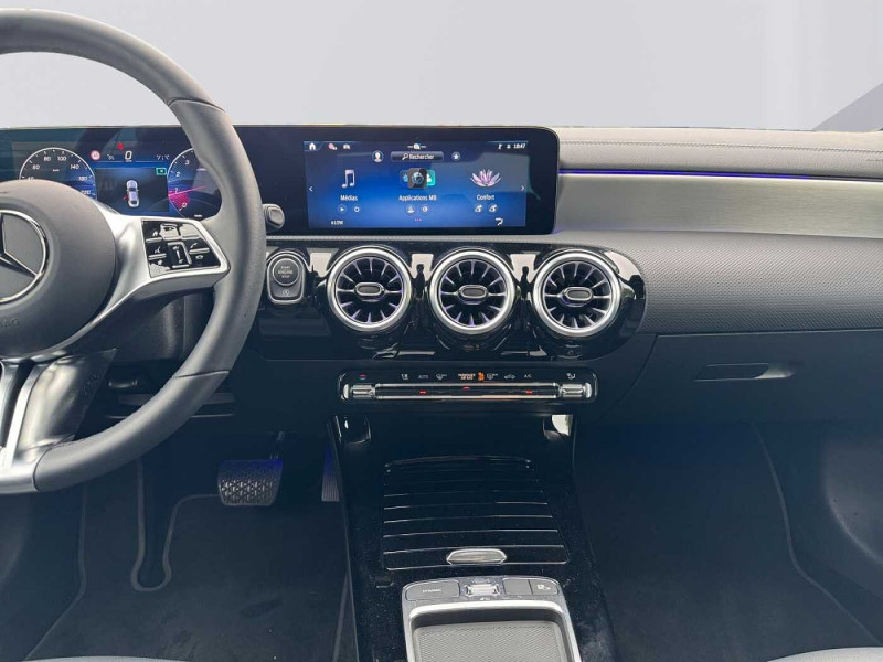 Used MERCEDES-BENZ CLA CLA 180 Coupé Progressive 2024 Gris € 31890 in Namur