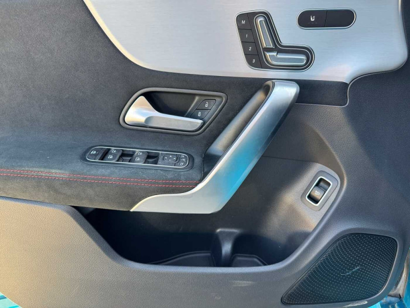 Occasion MERCEDES-BENZ CLA CLA 200 d Coupé AMG Line 2024 Vert 39890 € à Namur