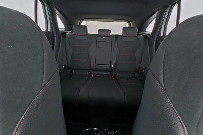 Occasion MERCEDES-BENZ EQA EQA 250 AMG Line 2021 Argent 31890 € à Namur