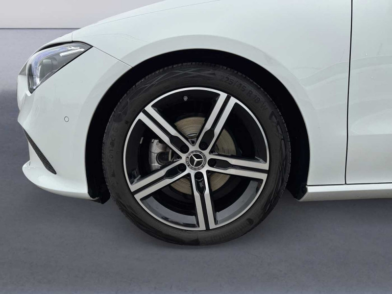 Used MERCEDES-BENZ CLA CLA 180 Coupé Progressive 2023 Argent € 31890 in Namur