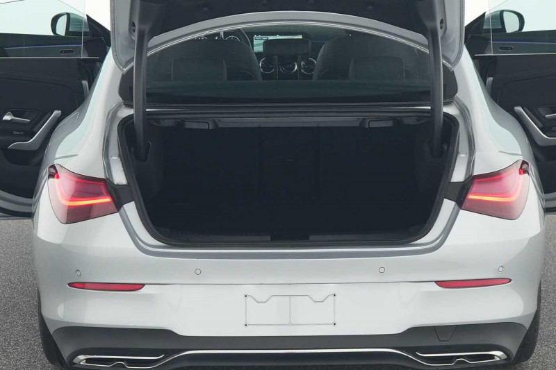 Occasion MERCEDES-BENZ CLA CLA 180 d Coupé Progressive 2024 Argent 31390 € à Namur