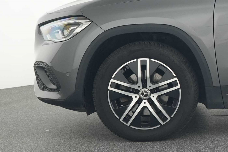 Occasion MERCEDES-BENZ GLA GLA 200 d Progressive 2020 Gris 31890 € à Namur