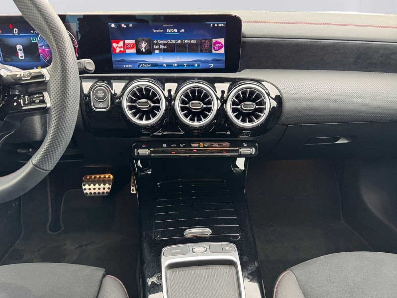 Occasion MERCEDES-BENZ CLA CLA 180 d Coupé AMG Line 2024 Noir 37890 € à Namur