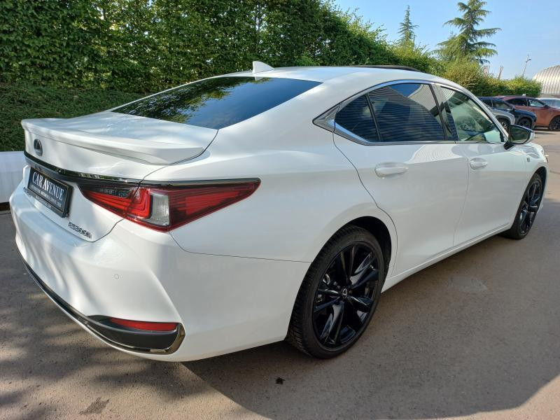 Occasion LEXUS ES 2.5 Hybride F SPORT Design 2023 WHITE 51590 € à Bertrange