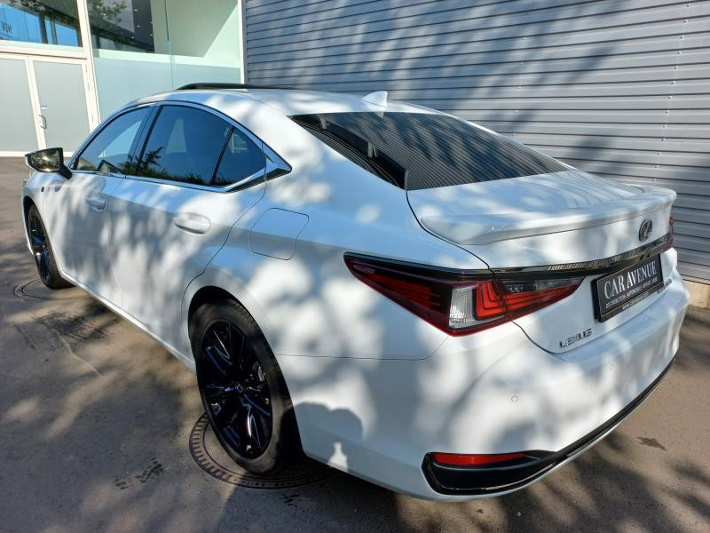 Occasion LEXUS ES 2.5 Hybride F SPORT Design 2023 WHITE 51590 € à Bertrange