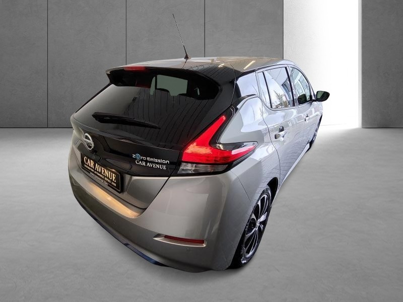 Nissan leaf store 62