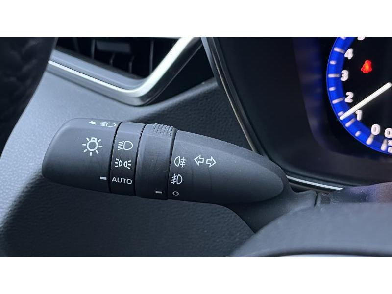 Occasion TOYOTA Corolla 1.8 hybrid Dynamic HB+navi+parking sensor 2022 WHITE 24990 € à Bertrange