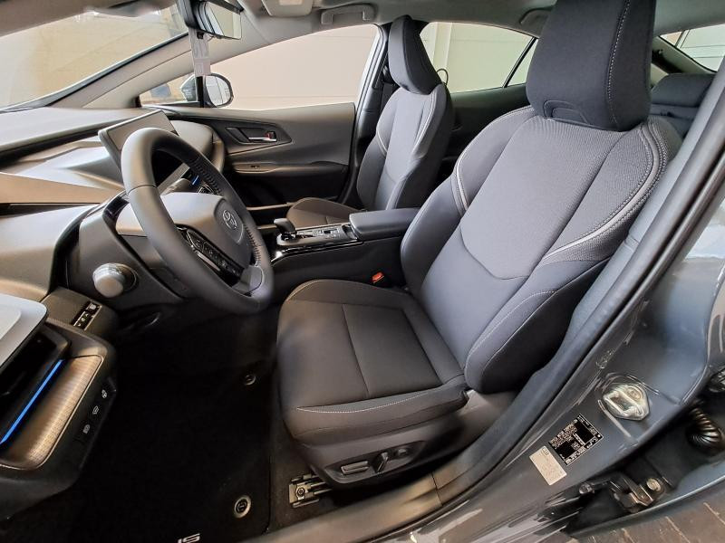 Occasion TOYOTA Prius 2.0 PHEV Hybrid Liftback PHEV Hybrid Premium P 2024 GREY 44990 € à Schifflange