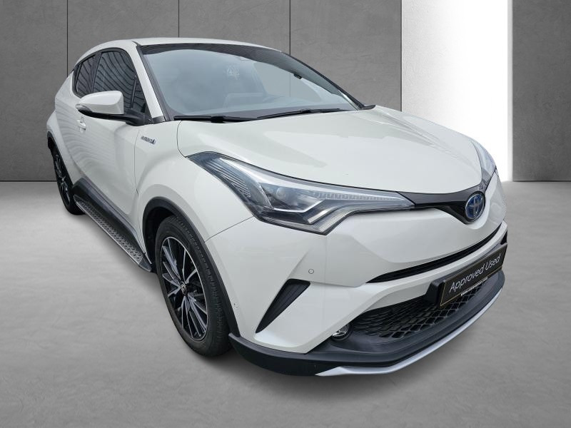 Used TOYOTA C-HR 1,8 HSD C-HIC BI-TONE 2017 WHITE € 21900 in Bertrange