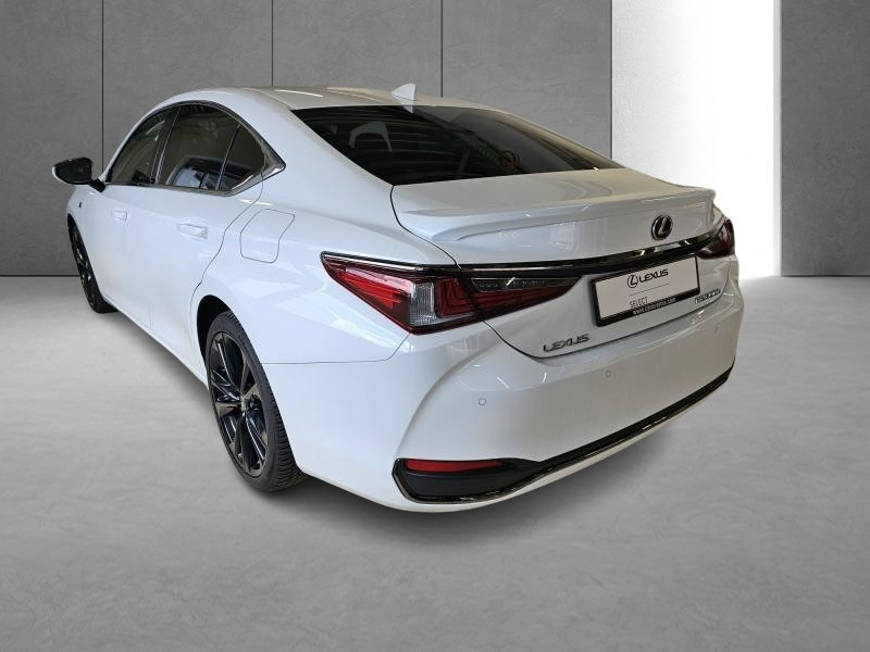 Occasion LEXUS ES 2.5 TNGA HV F SPORT Design 2023 WHITE 46900 € à Bertrange