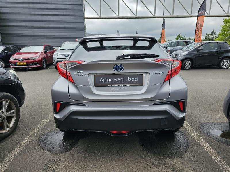 Used TOYOTA C-HR 1.8 HSD C-LUB 2019 GREY € 21900 in Bertrange