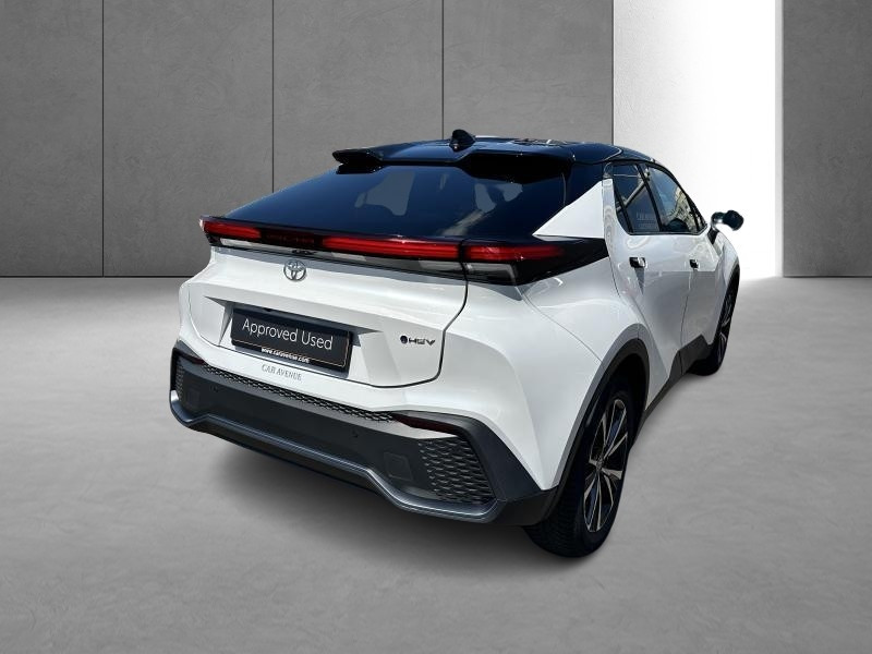 Used TOYOTA C-HR 2 2.0L HEV DYNAMIC PLUS + TECHNO 2024 WHITE € 37535 in Bertrange
