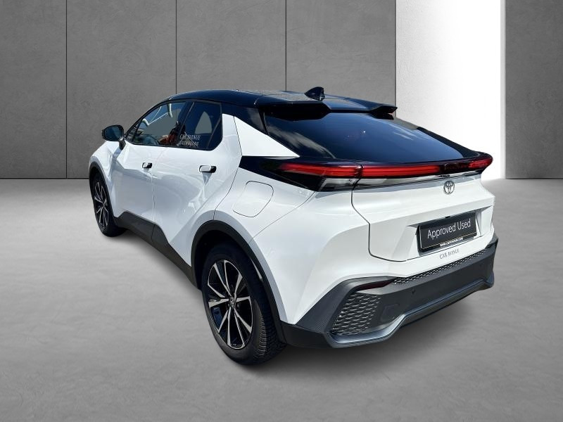 Used TOYOTA C-HR 2 2.0L HEV DYNAMIC PLUS + TECHNO 2024 WHITE € 37535 in Bertrange