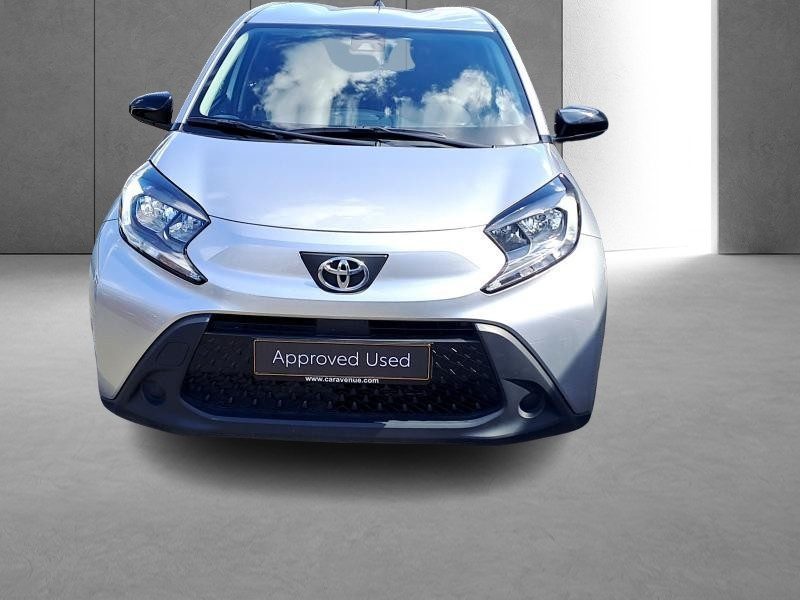 Used TOYOTA Aygo X 1,0 VVT-i X-PLAY 2022 SILVER € 14990 in Bertrange