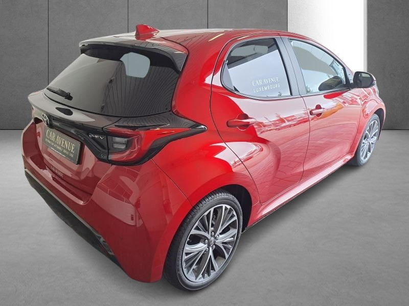 Used TOYOTA Yaris 1.5 TNGA HEV Style pack confort 2024 RED € 29490 in Schifflange